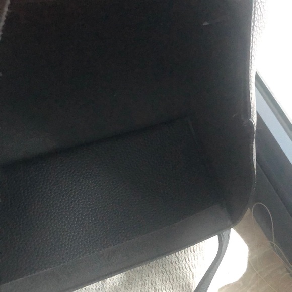 Vince Camuto vegan leather bag - Picture 4 of 4